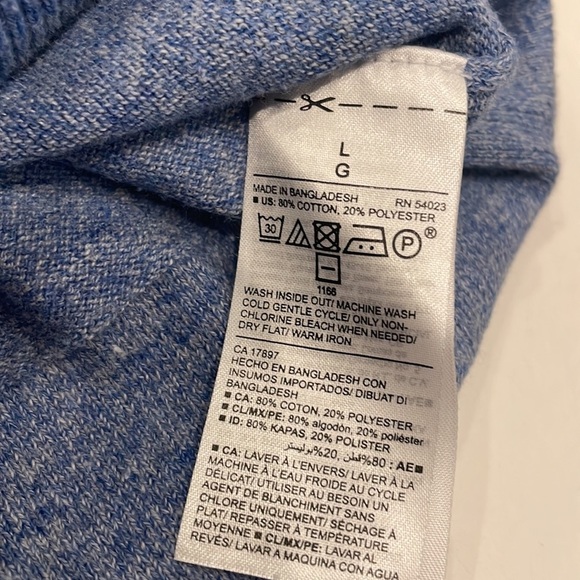 Old Navy Men's V-Neck Sweater Size Large - Picture 5 of 5